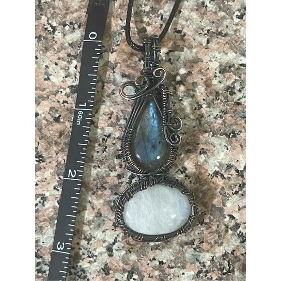 Moonstone + Labradorite Copper Wrapped Pendant - Picture 6 of 6